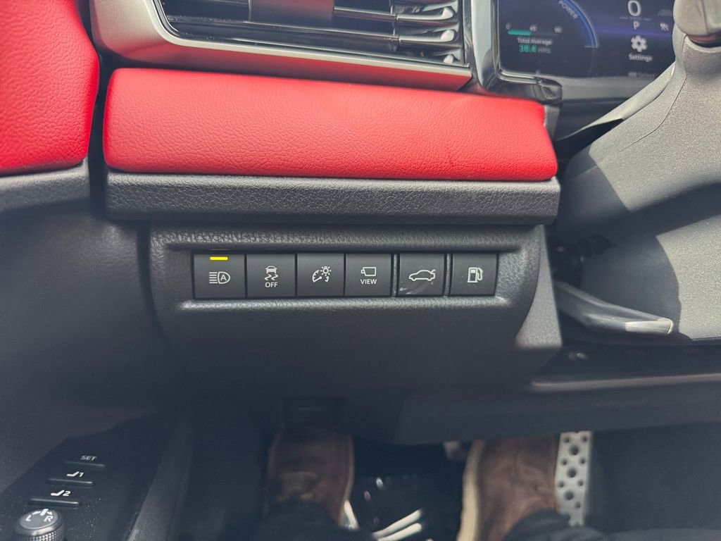 Used 2026 Toyota Camry XSE w/ Premium Plus Package image 28