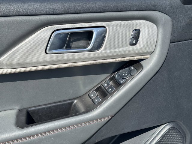 New 2026 Ford Explorer Active w/ Active Comfort Package RWD image 20