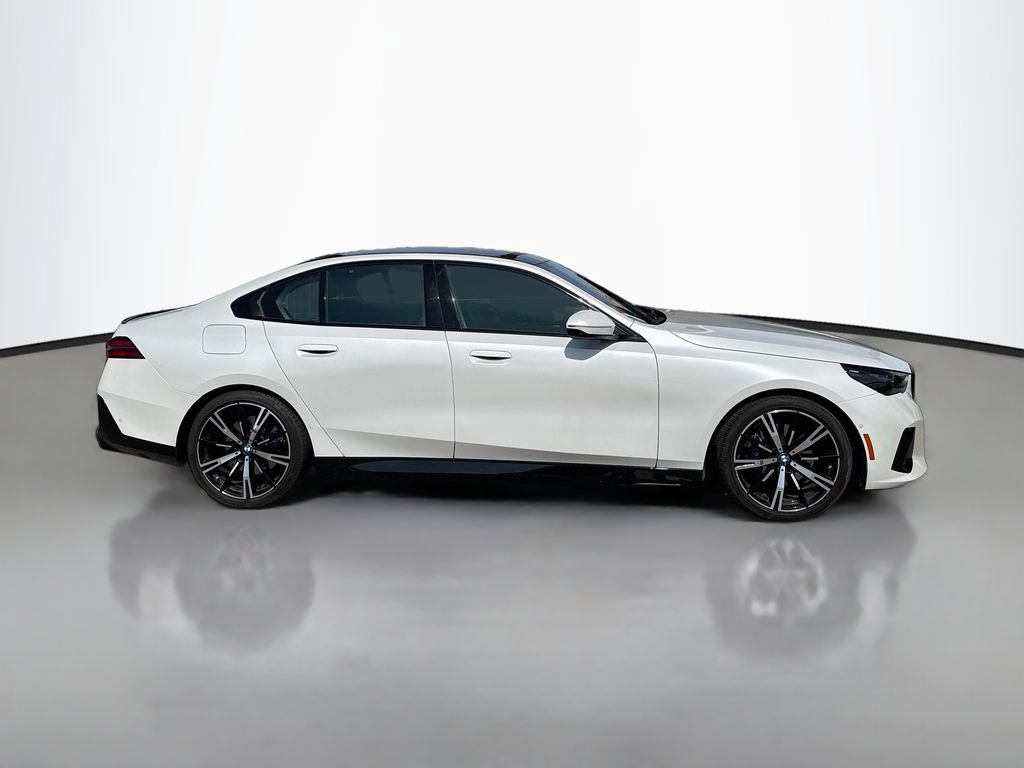 Used 2024 BMW 530i w/ Executive Package RWD image 8