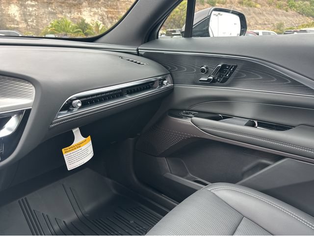 New 2026 Cadillac Lyriq Luxury w/ LPO, Floor Liner Package AWD/4WD image 8