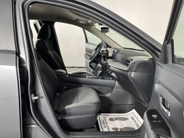 Used 2026 Nissan Kicks SV FWD image 39