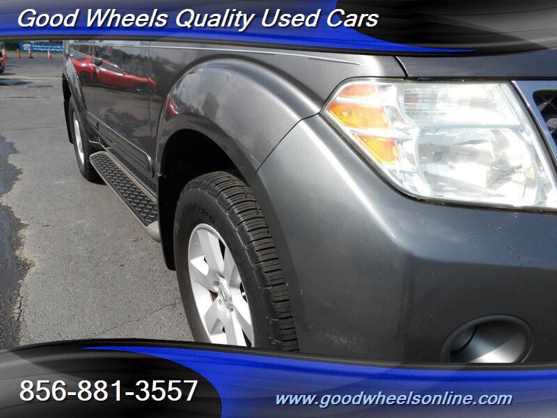Used 2008 Nissan Pathfinder SE w/ Premium Pkg AWD/4WD image 10