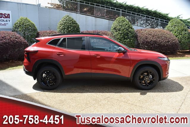 New 2026 Chevrolet Trax LT w/ Midnight Edition FWD image 11