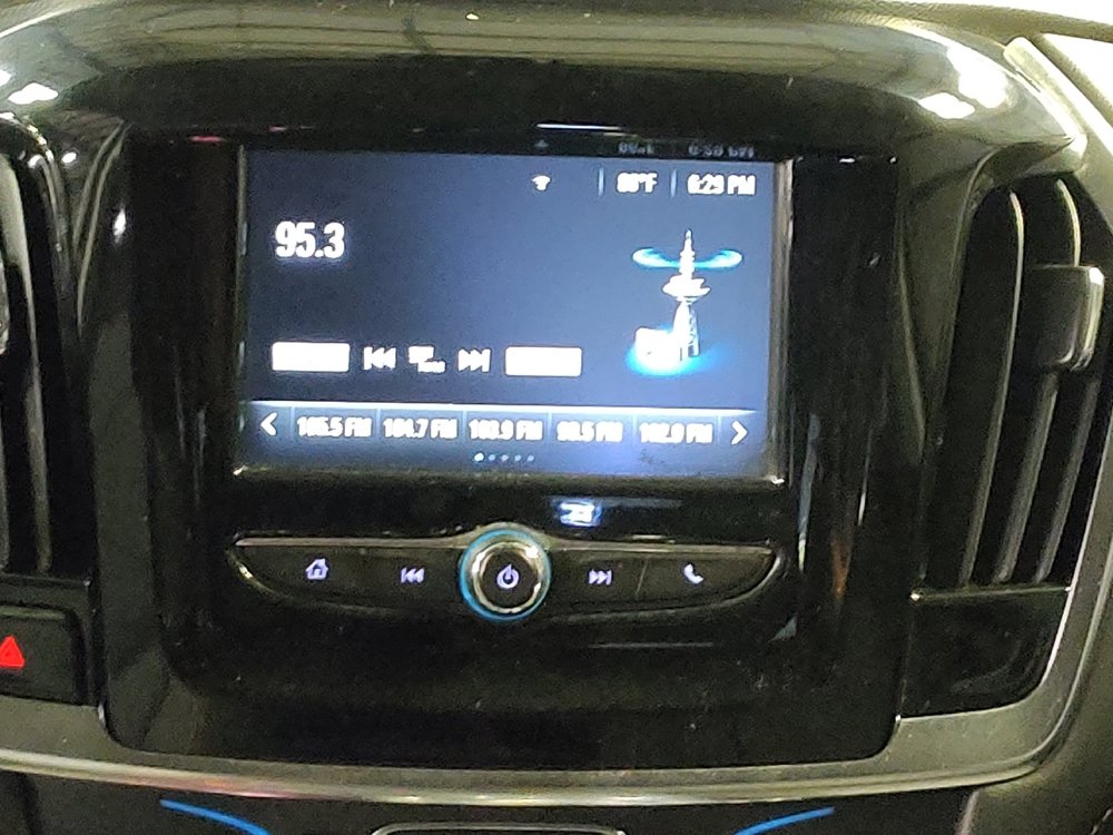 Used 2019 Chevrolet Traverse LT FWD image 25