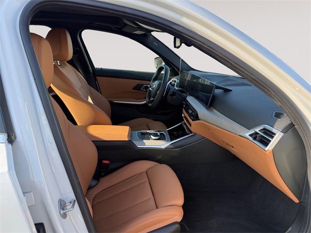 Certified 2025 BMW 330i xDrive Sedan w/ Convenience Package image 15