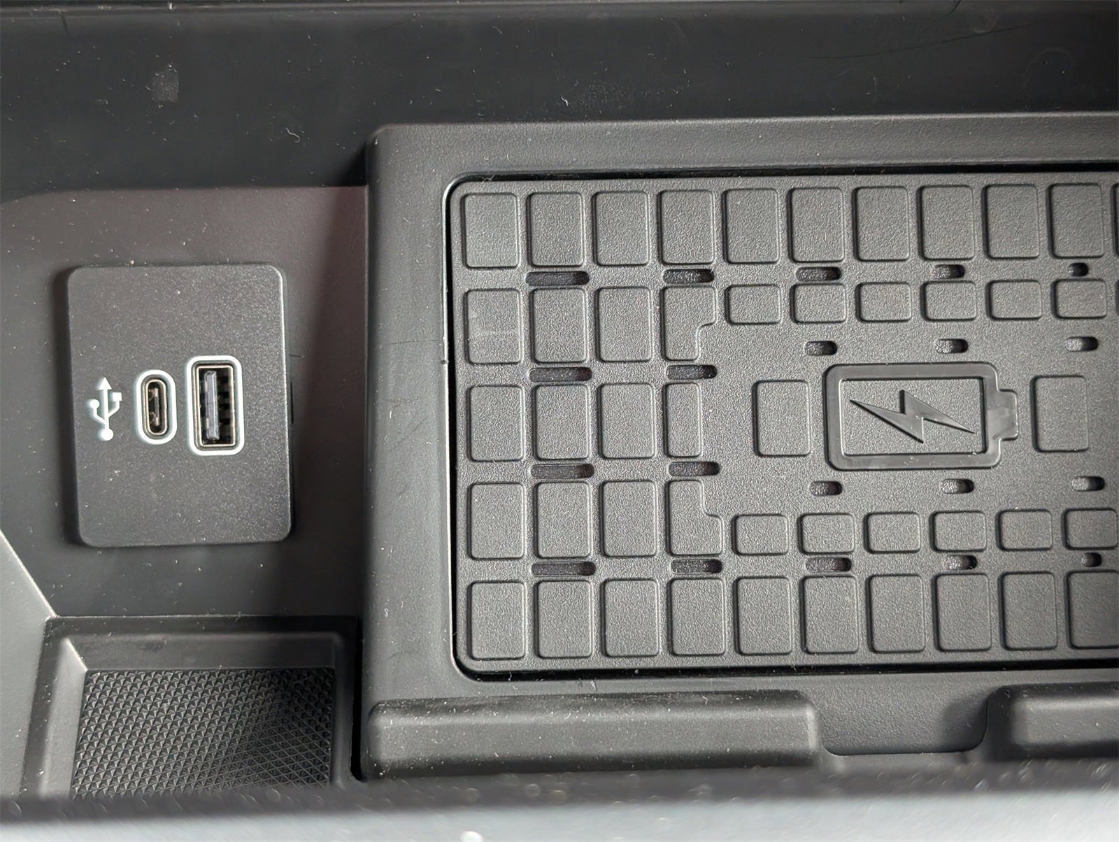 New 2025 Ford F150 XLT w/ Equipment Group 303A High image 22