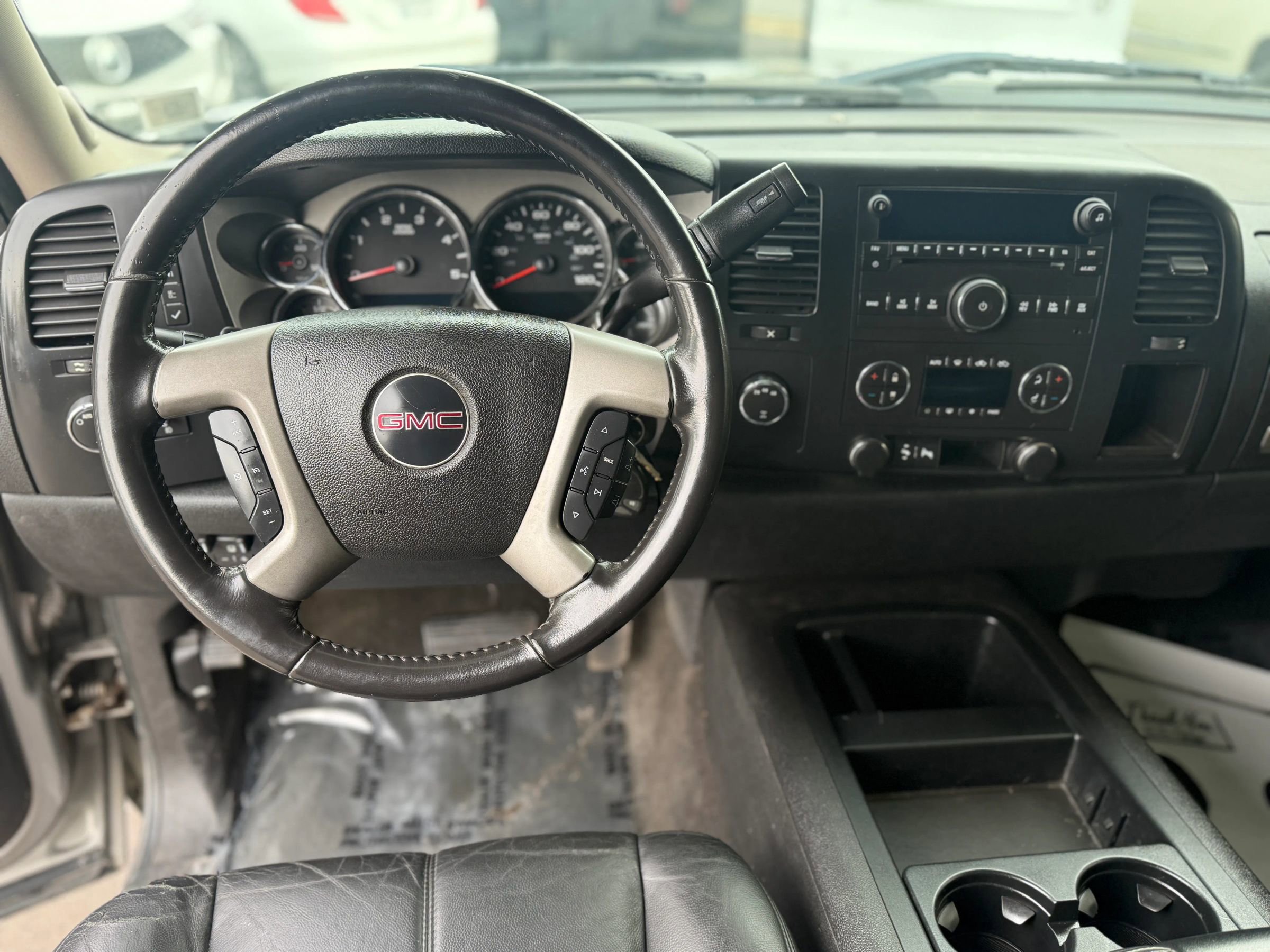 Used 2008 GMC Sierra 2500 SLE w/ SLE2 Preferred Package AWD/4WD image 12