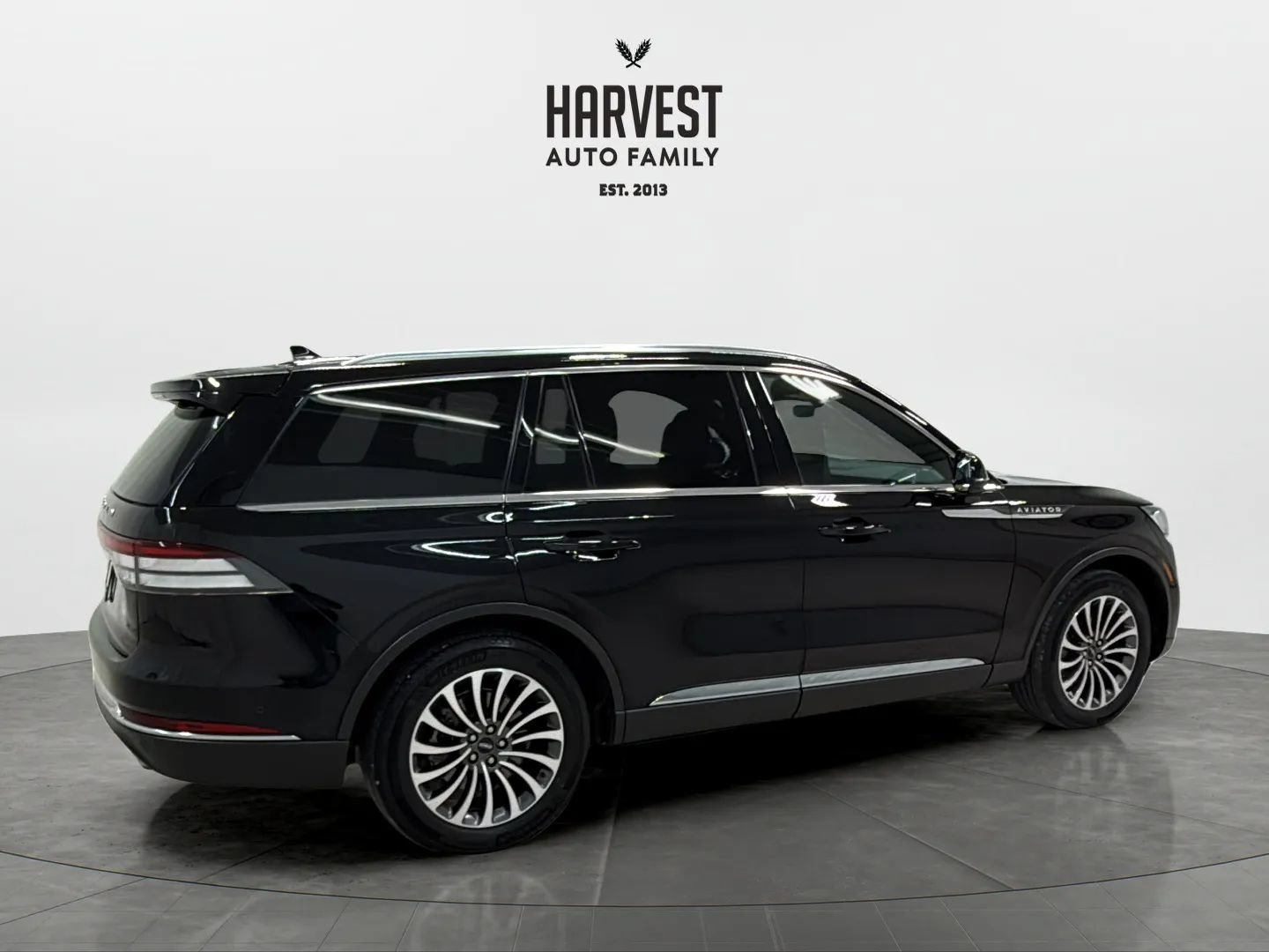 Used 2022 Lincoln Aviator Reserve w/ Equipment Group 201A AWD/4WD image 7