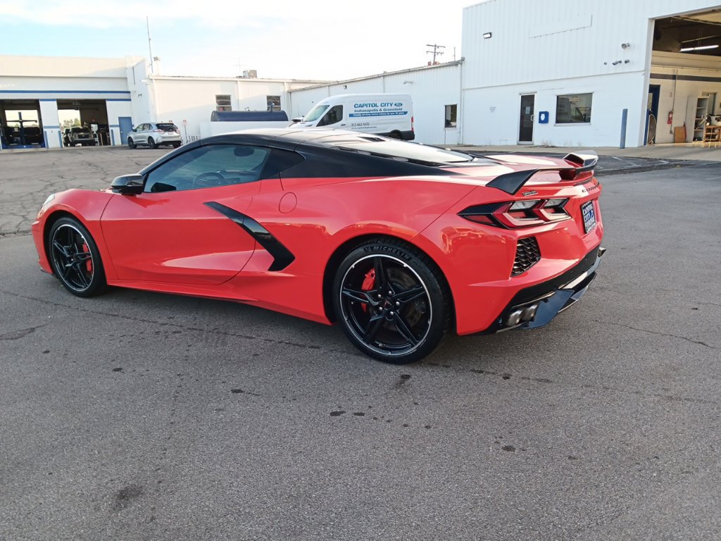 Used 2020 Chevrolet Corvette Stingray Preferred Cpe w/ 2LT Preferred Equipment Group RWD image 8