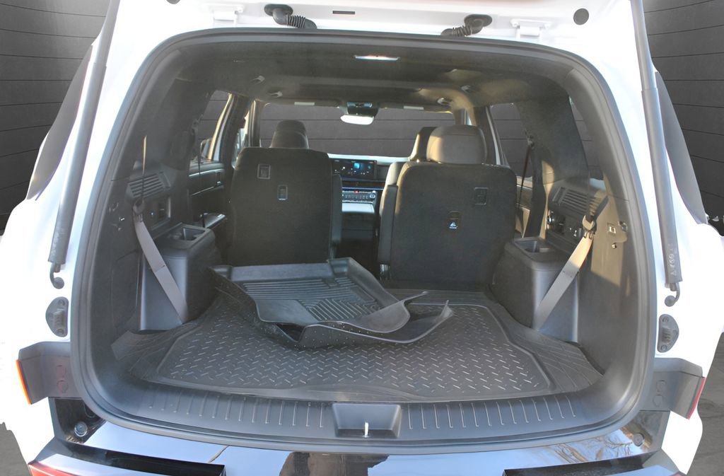 Used 2024 Hyundai Santa Fe Calligraphy image 7