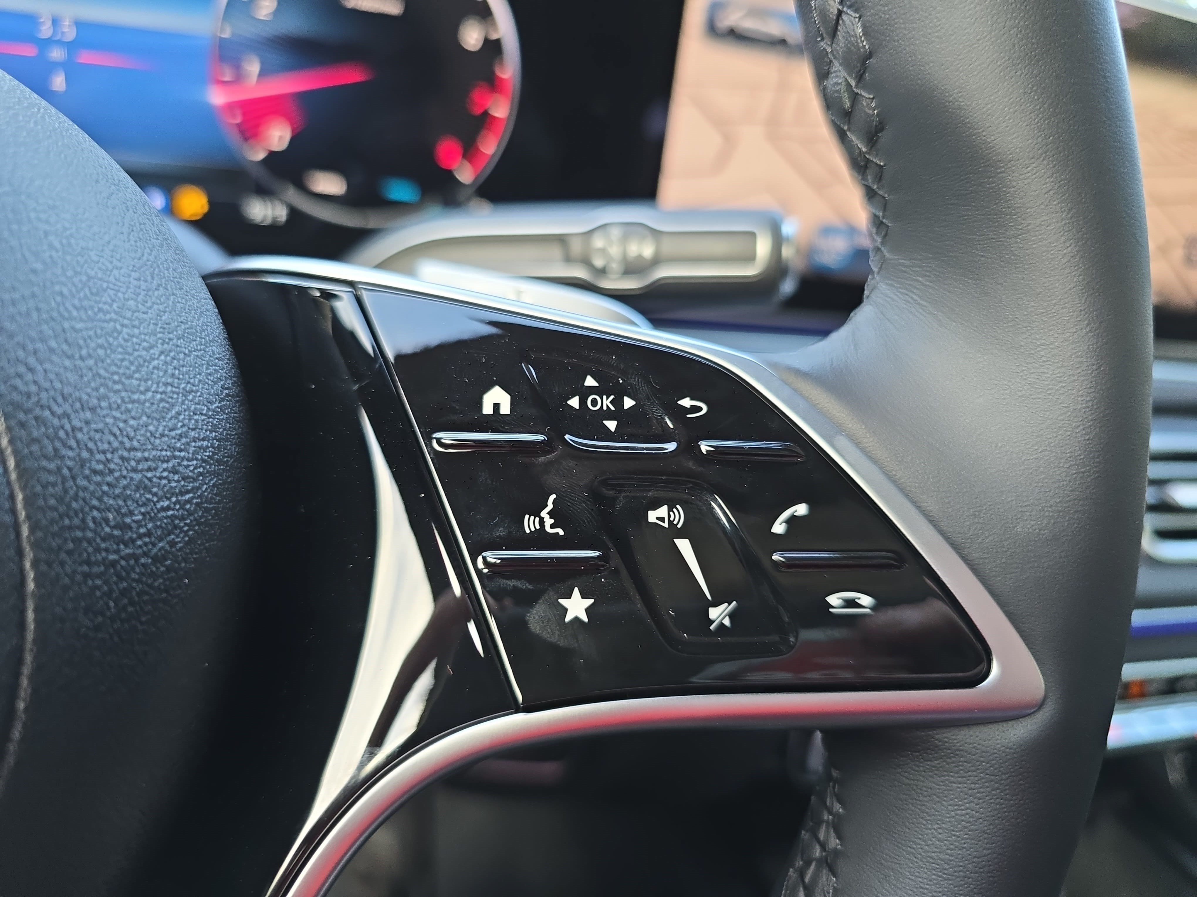 New 2026 Mercedes-Benz GLE 580 4MATIC image 18