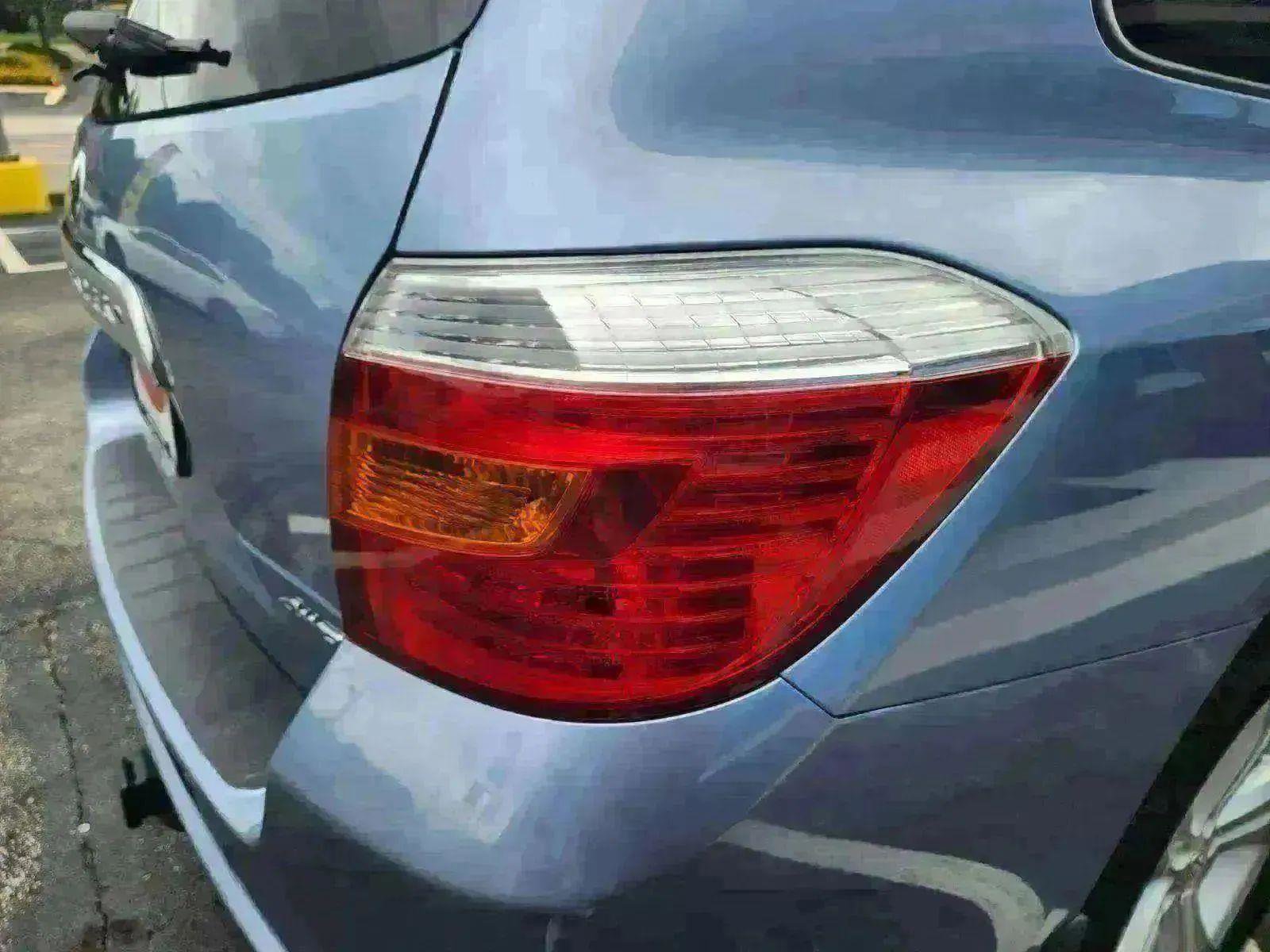 Used 2010 Toyota Highlander Limited image 23