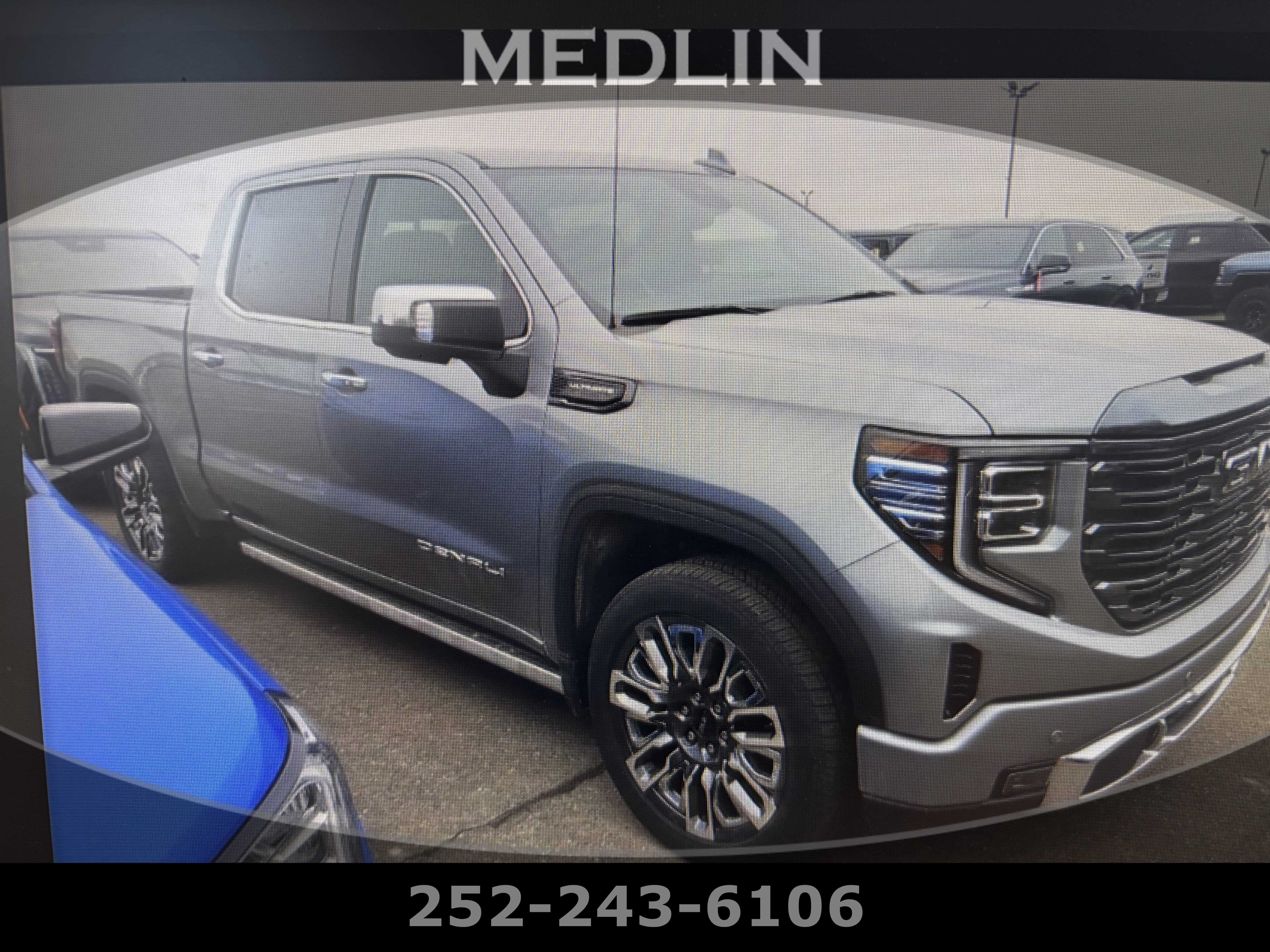 Used 2024 GMC Sierra 1500 Denali Ultimate image 1