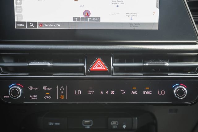 Certified 2025 Kia Niro EX FWD image 14
