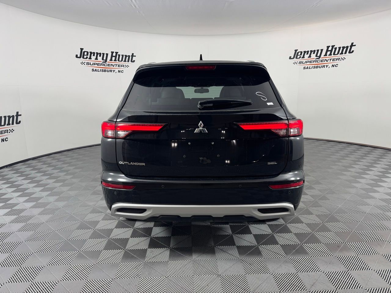 Used 2024 Mitsubishi Outlander SEL image 10