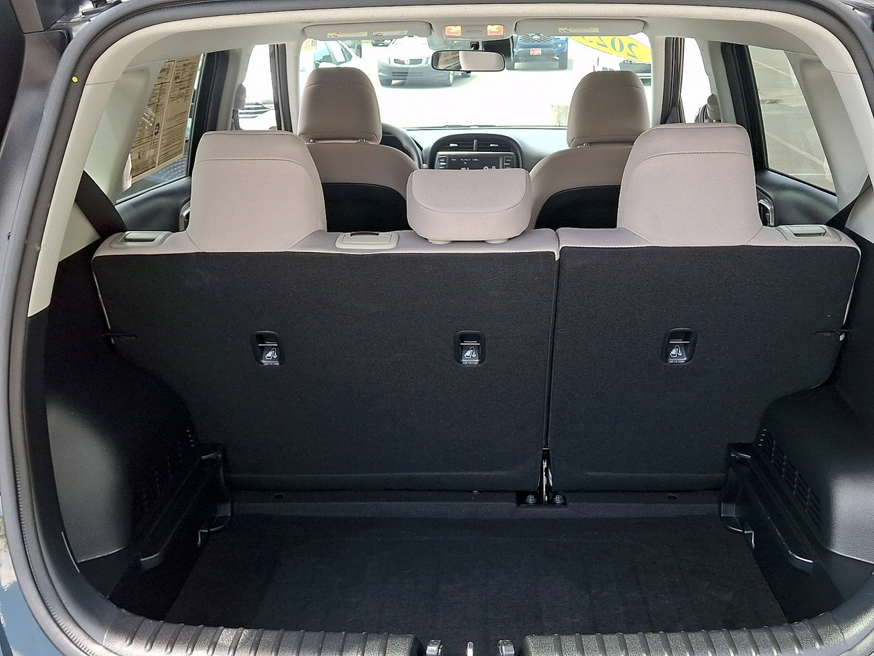 Used 2025 Kia Soul LX w/ LX Technology Package FWD image 28