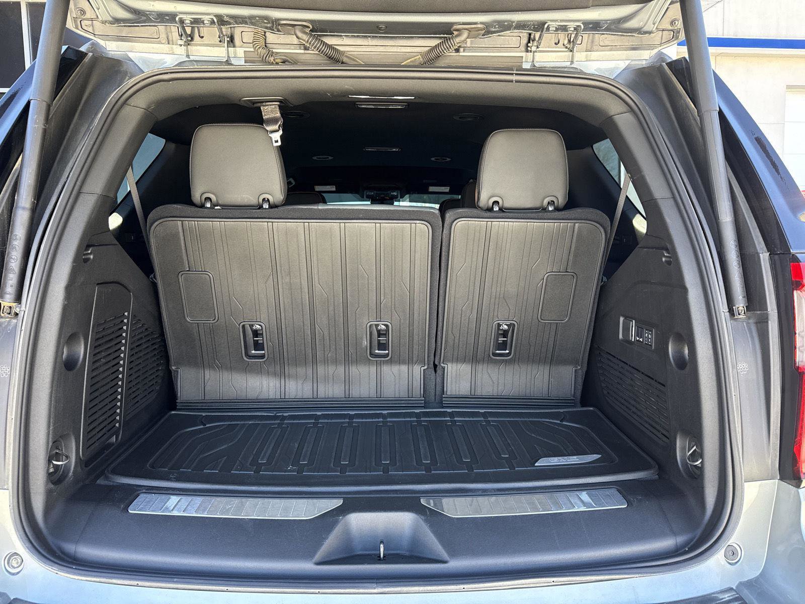 Used 2025 GMC Yukon AT4 w/ Premium Trailering Package image 16