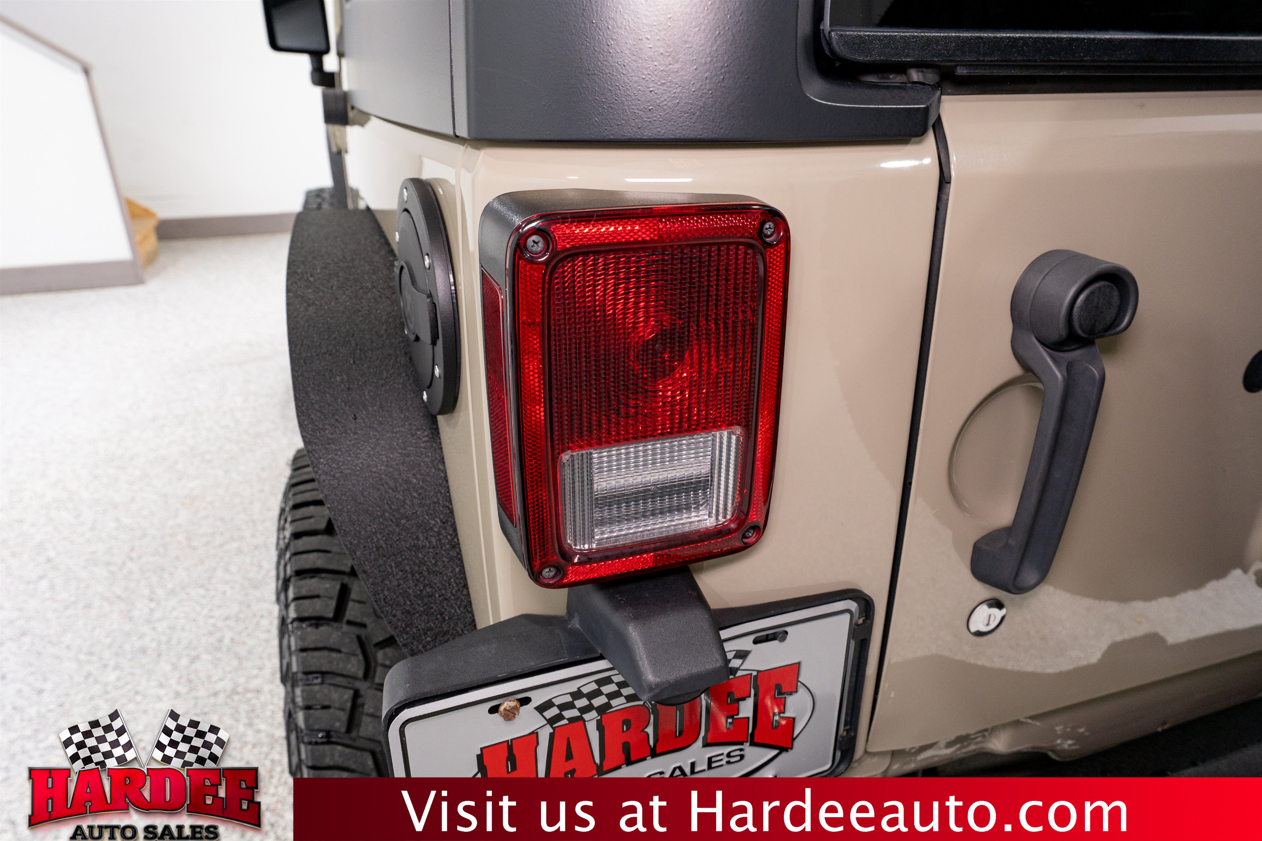 Used 2017 Jeep Wrangler Unlimited Sport w/ Quick Order Package 24S AWD/4WD image 9