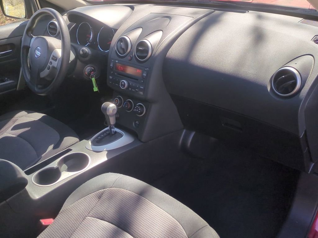 Used 2010 Nissan Rogue SL w/ Moonroof Pkg image 26