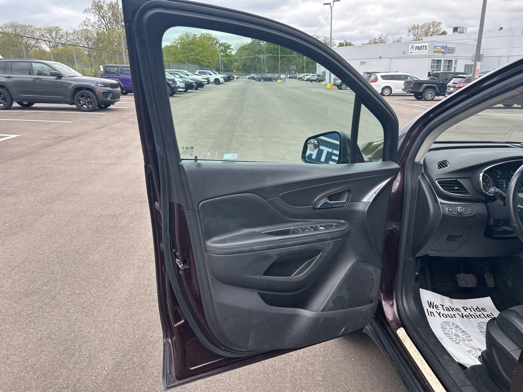 Used 2018 Buick Encore Preferred AWD/4WD image 11