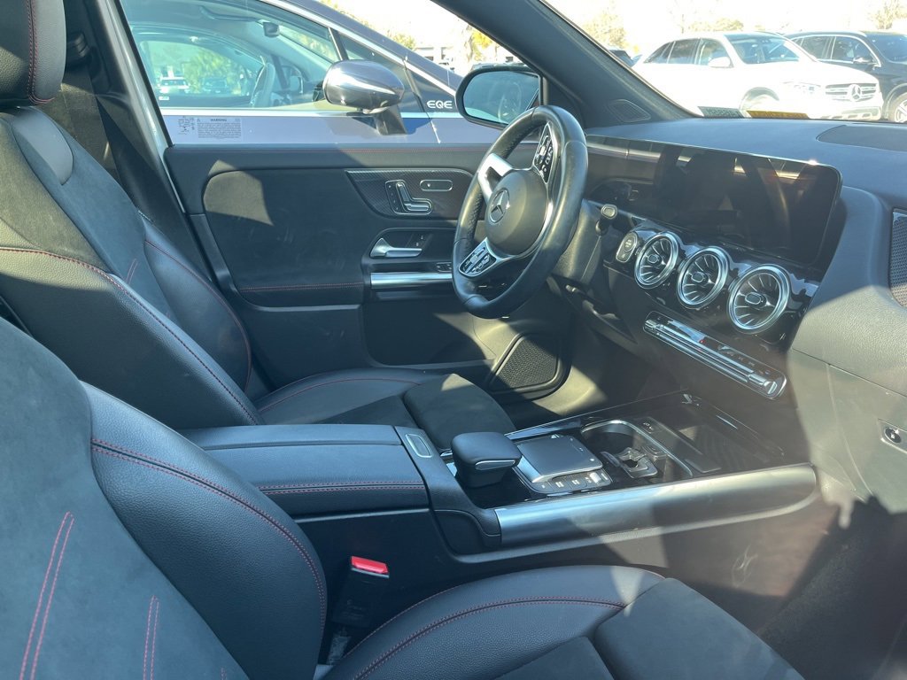 Certified 2023 Mercedes-Benz GLA 250 4MATIC image 9