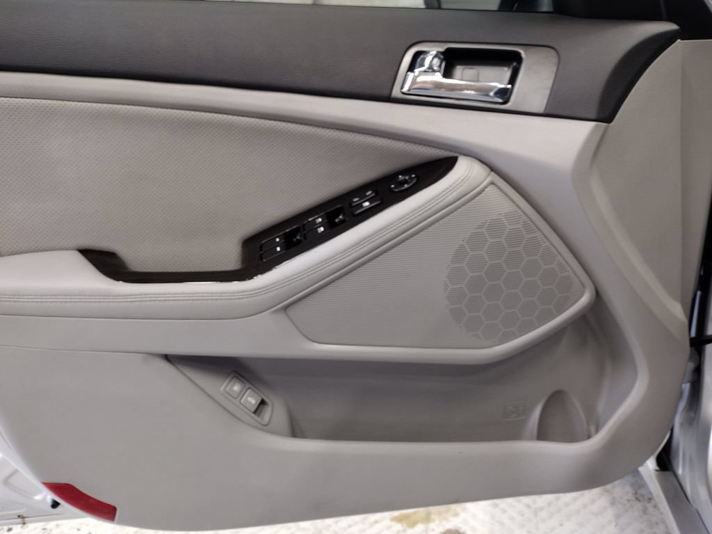 Used 2012 Kia Optima EX FWD image 18