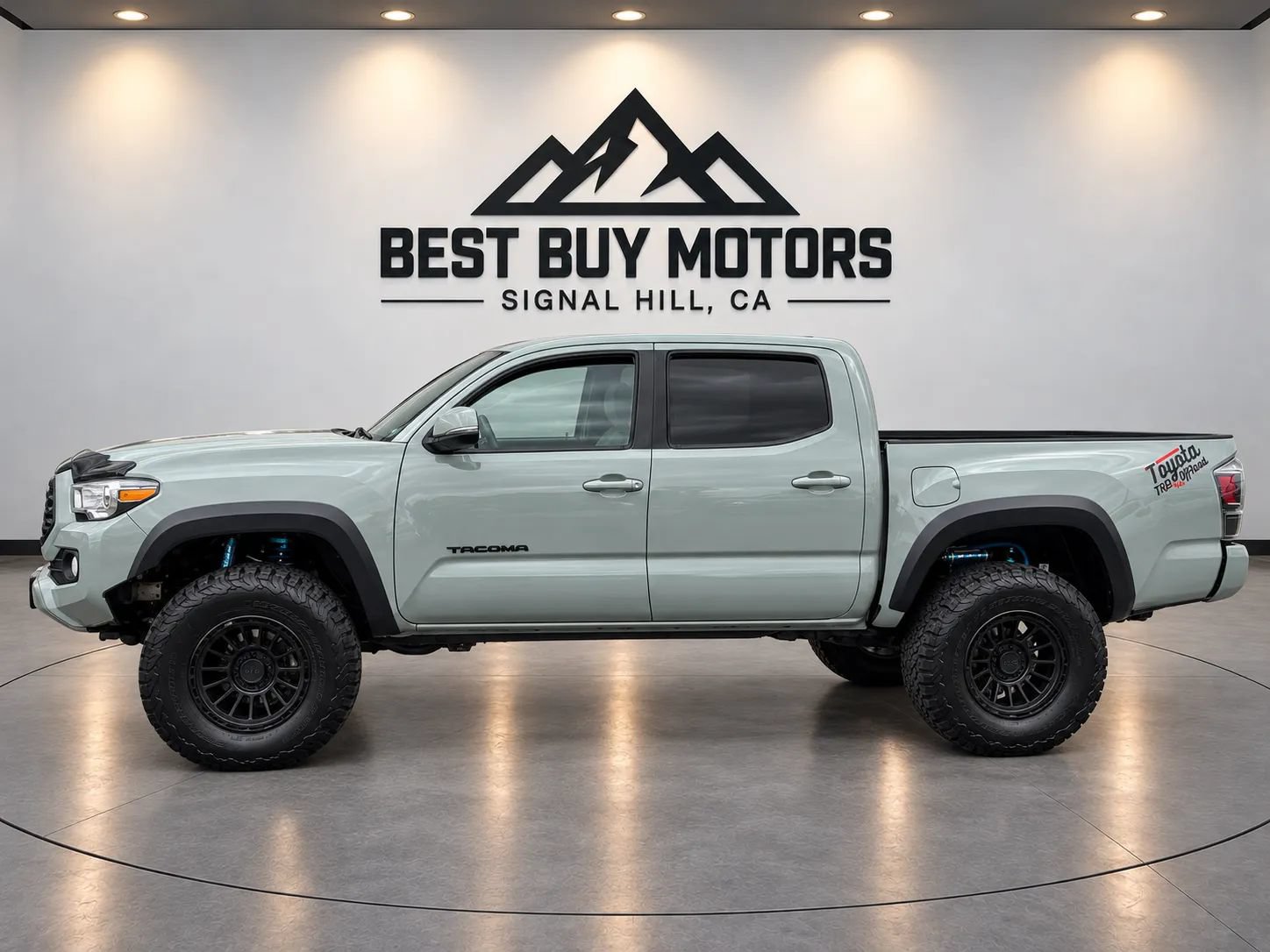 Used 2022 Toyota Tacoma TRD Off-Road w/ TRD Premium Off Road Package AWD/4WD image 5