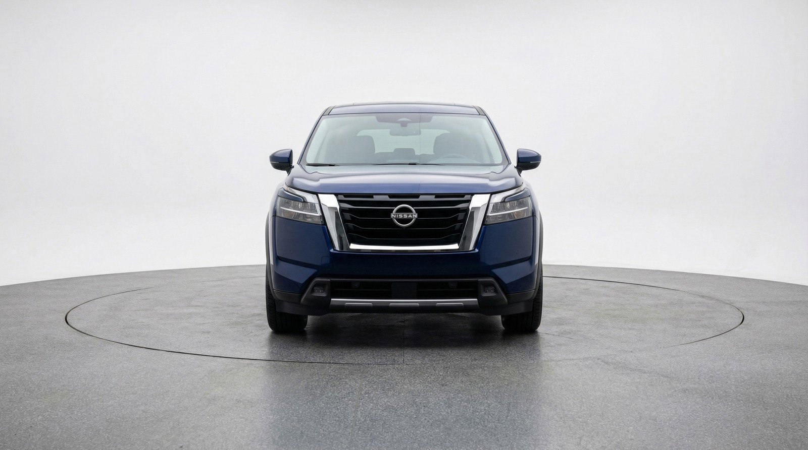 Used 2025 Nissan Pathfinder SV image 2