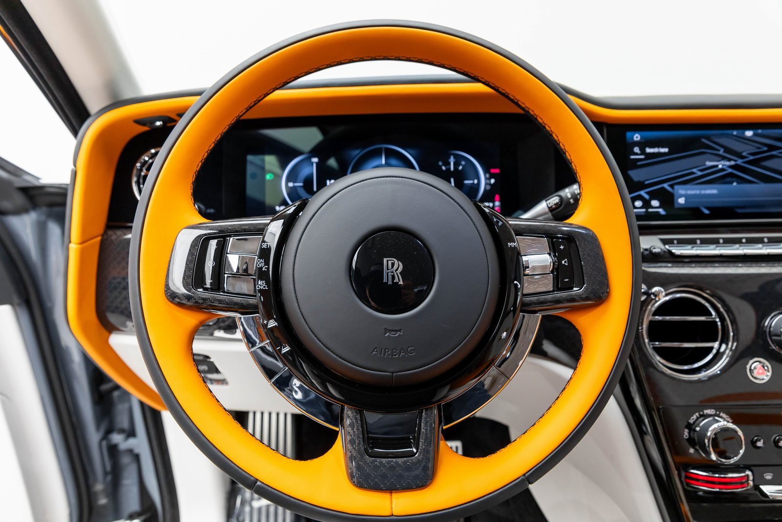 New 2026 Rolls-Royce Cullinan Black Badge image 19