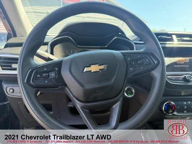 Used 2021 Chevrolet TrailBlazer LT AWD/4WD image 18