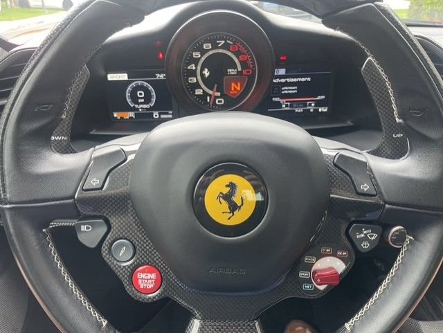 Used 2018 Ferrari 488 GTB RWD image 14