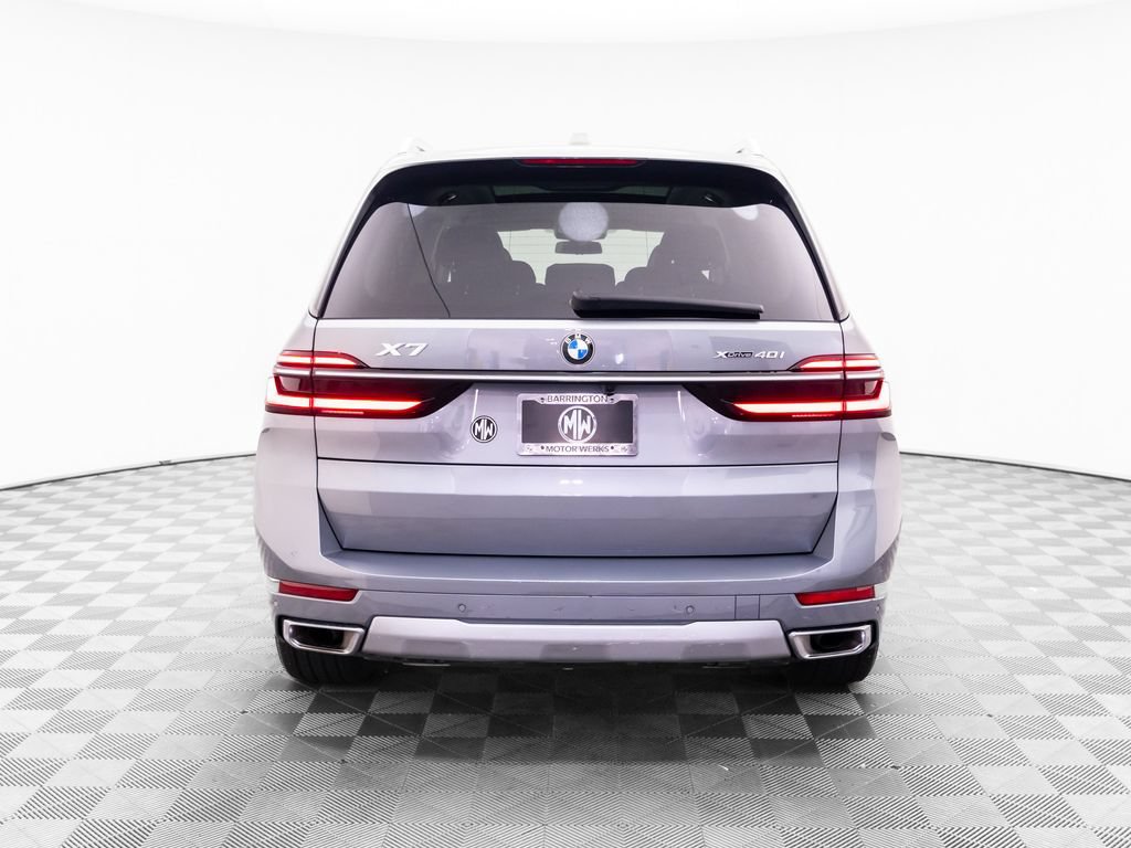 Used 2024 BMW X7 xDrive40i w/ Parking Assistance Package AWD/4WD image 4