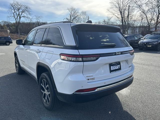 Certified 2023 Jeep Grand Cherokee Limited AWD/4WD image 6