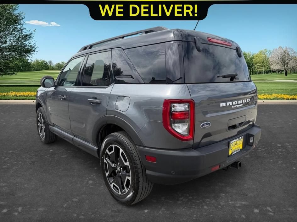 Used 2022 Ford Bronco Sport Outer Banks w/ Tech Package AWD/4WD image 3