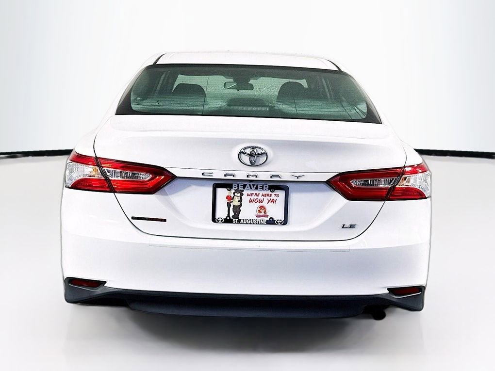 Used 2018 Toyota Camry LE image 8