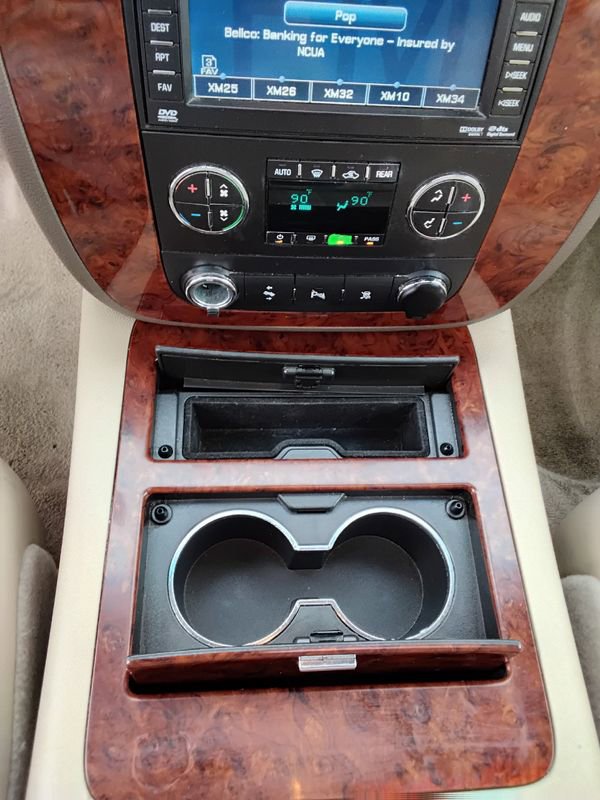 Used 2011 Chevrolet Tahoe LTZ image 11