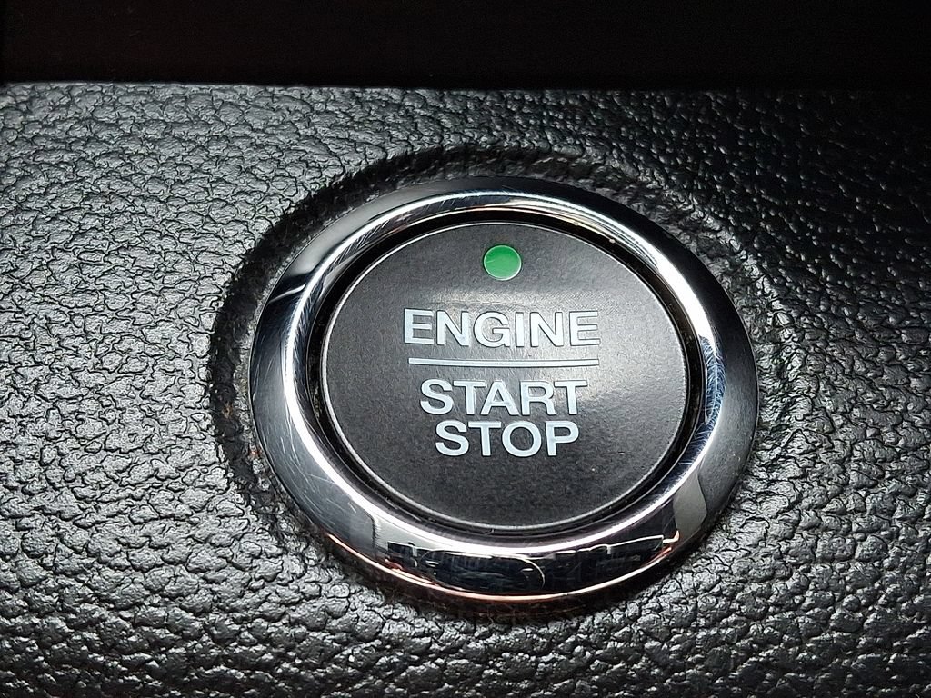Used 2018 Ford Expedition Max XLT AWD/4WD image 25