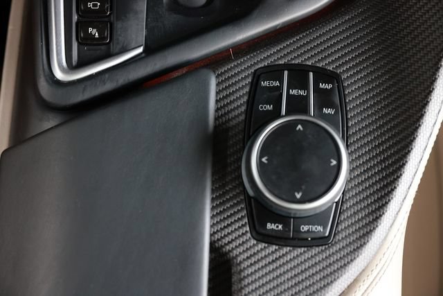 Used 2020 BMW i8 Coupe AWD/4WD image 44
