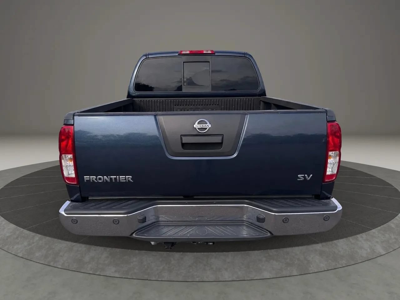 Used 2016 Nissan Frontier SV RWD image 6