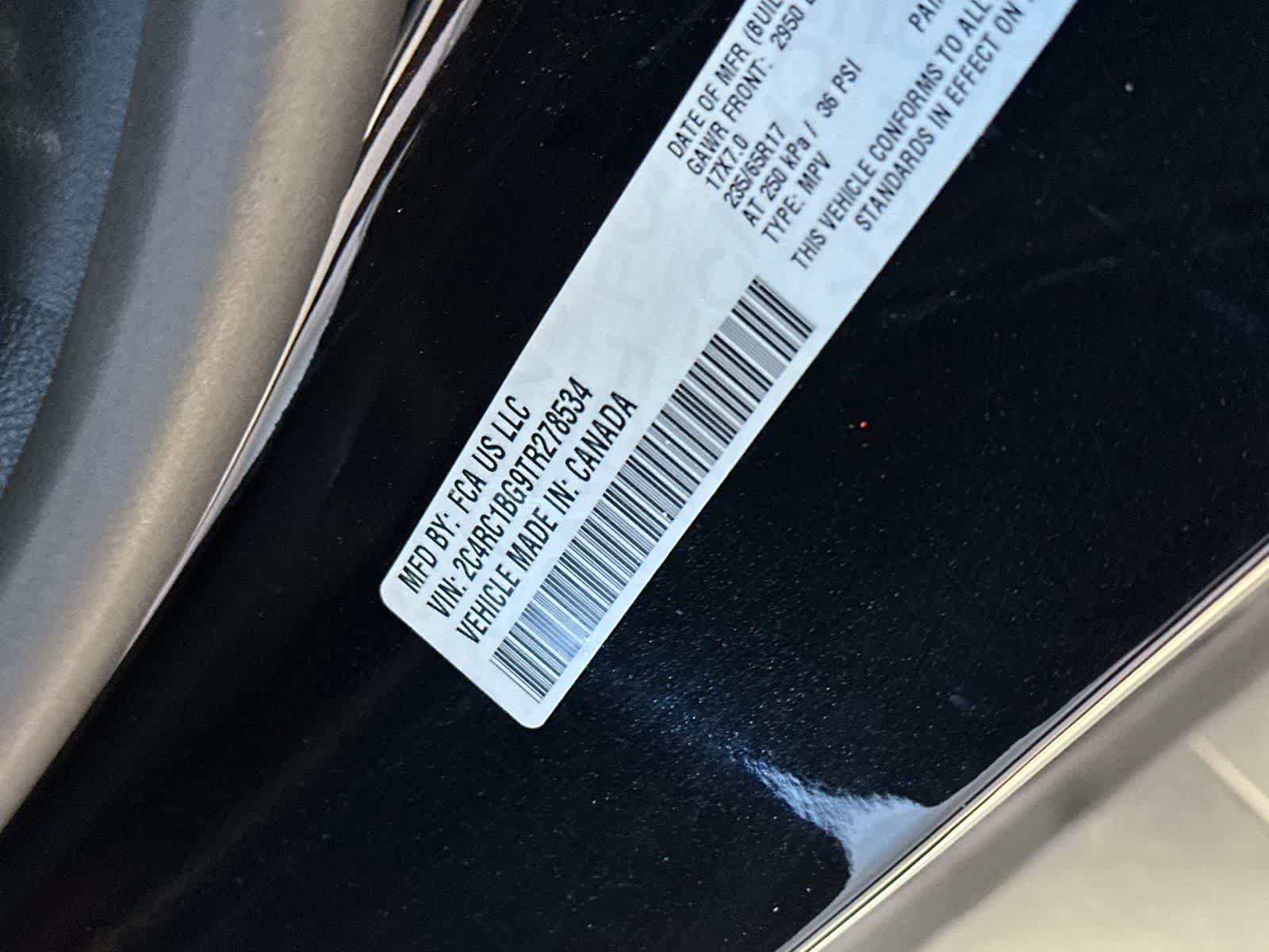 Used 2026 Chrysler Pacifica Select FWD image 33