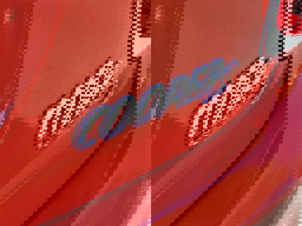 Used 2021 MINI Cooper S image 6