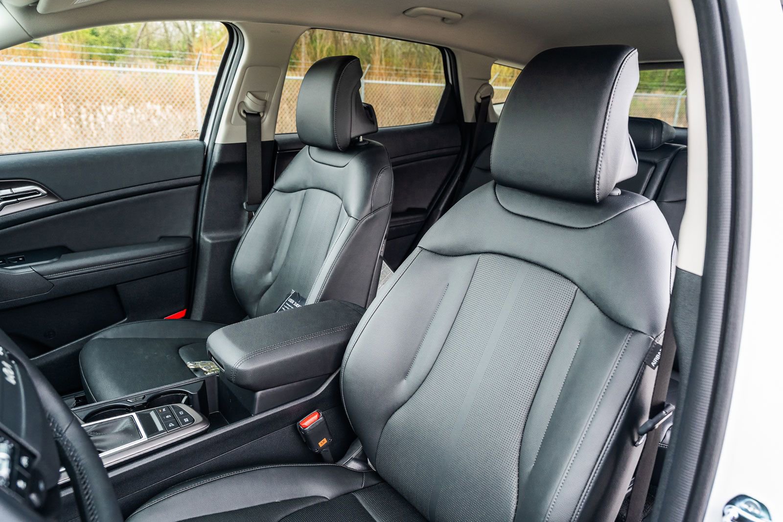 New 2026 Kia Sportage EX image 16