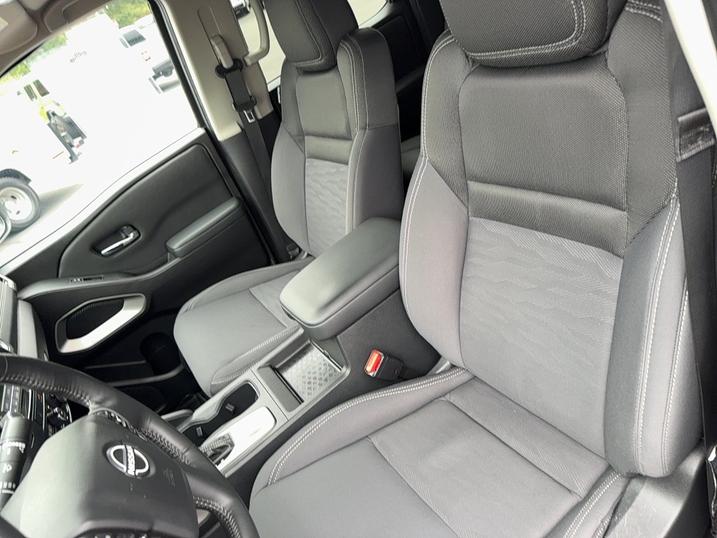 Used 2023 Nissan Frontier SV w/ SV Convenience Package AWD/4WD image 18