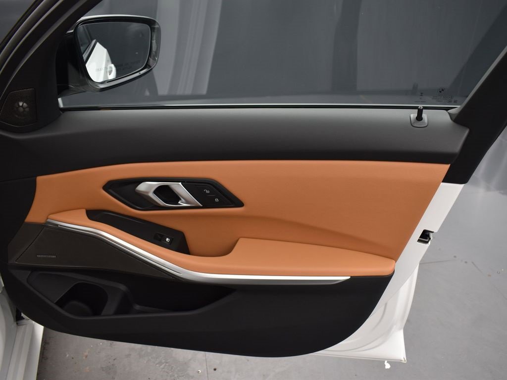 New 2026 BMW 330i Sedan w/ M Sport Package image 23