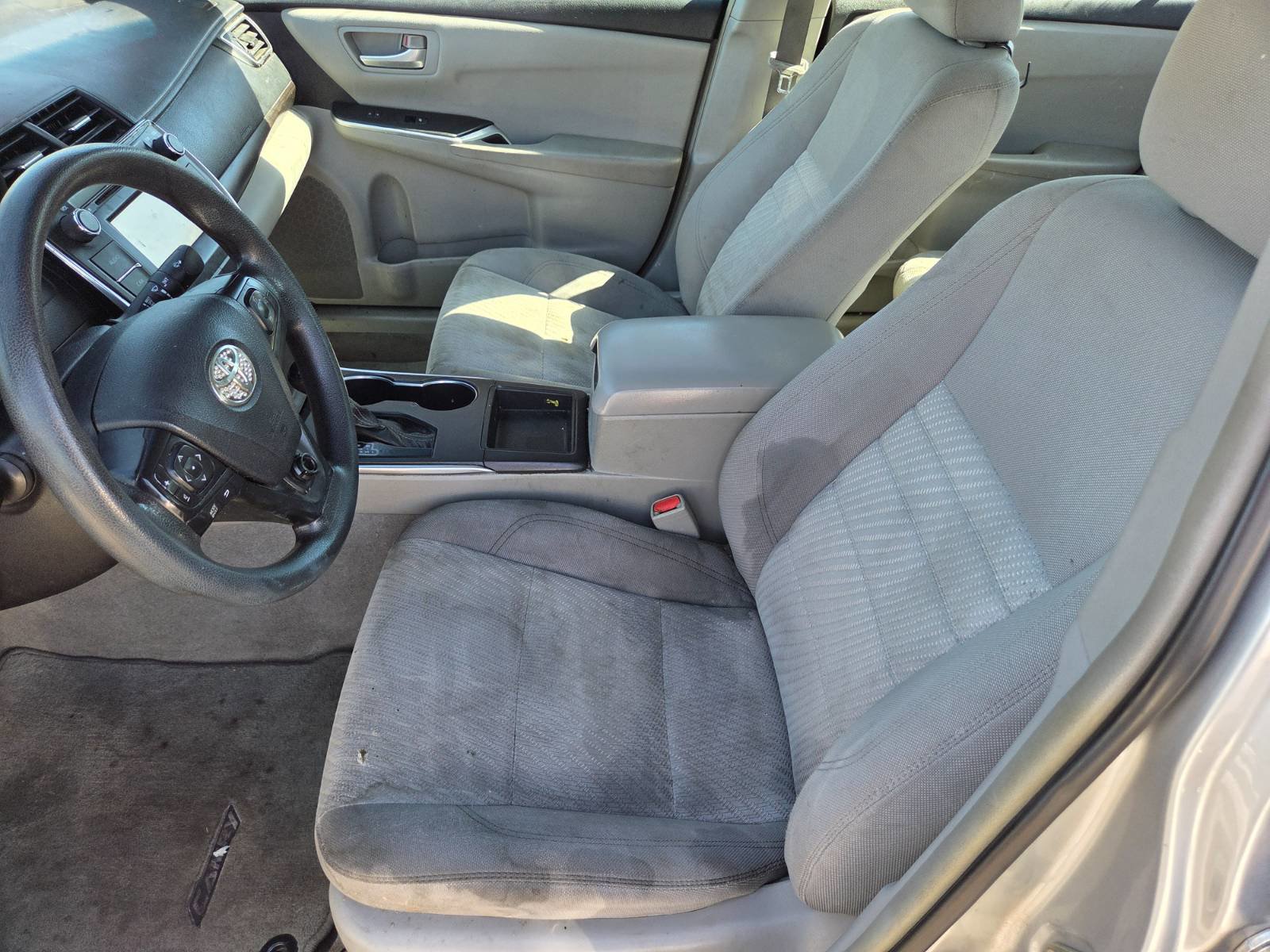 Used 2015 Toyota Camry XSE image 9