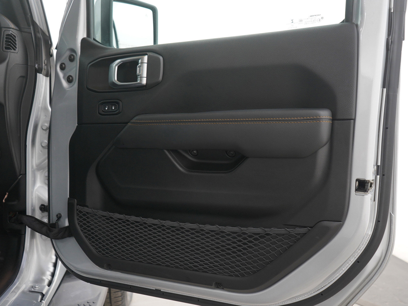 Used 2022 Jeep Wrangler Unlimited Sahara image 9