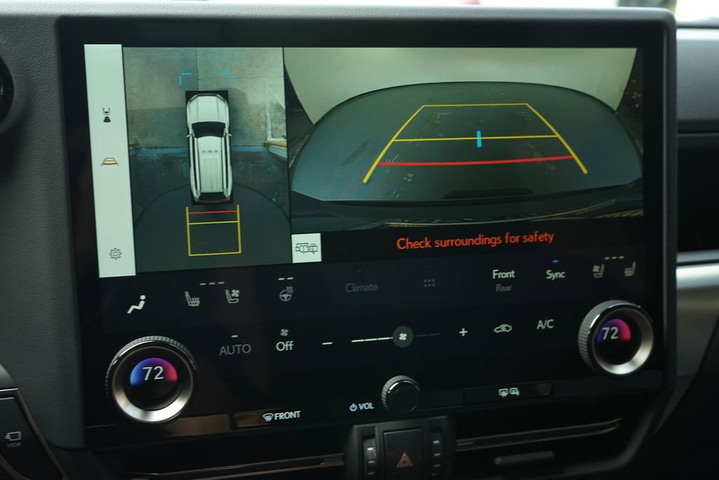 Used 2026 Lexus GX 550 w/ Accessory Package (2T) image 10