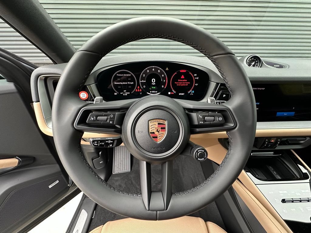 Used 2026 Porsche Cayenne S AWD/4WD image 17