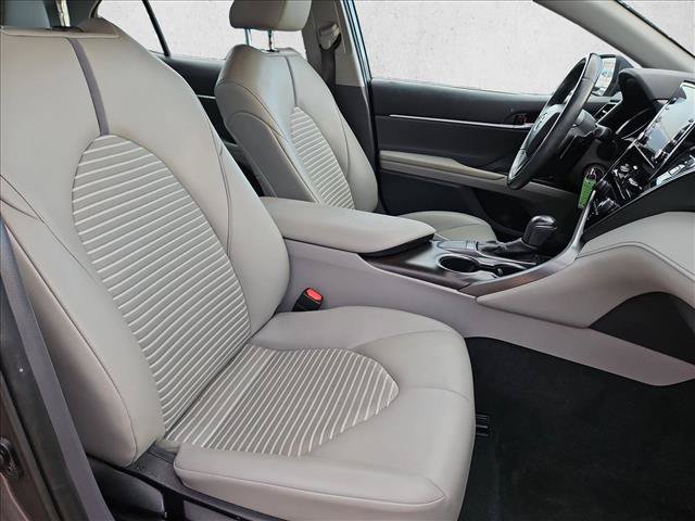 Used 2023 Toyota Camry SE FWD image 20