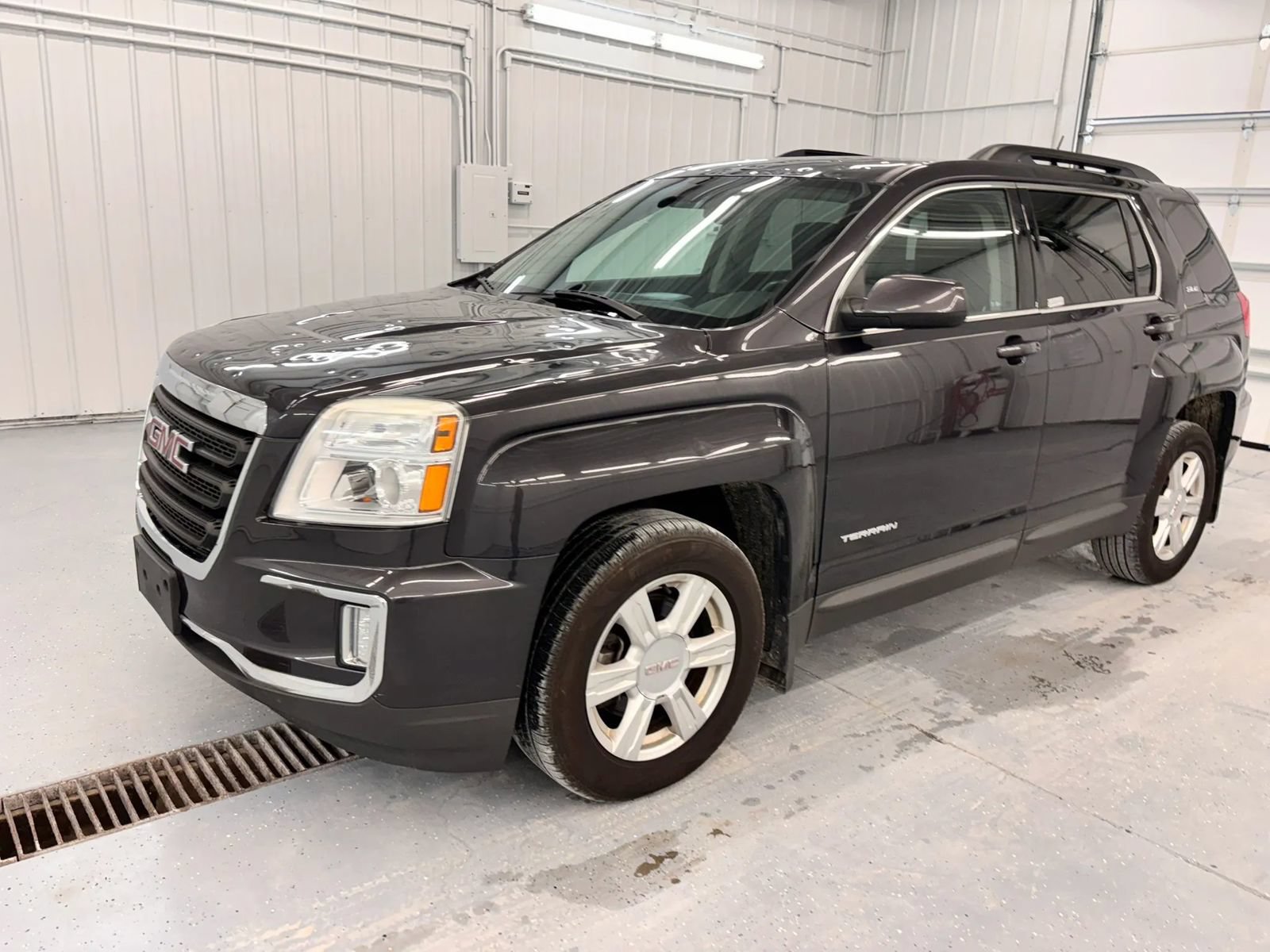 Used 2016 GMC Terrain SLE w/ Driver Alert Package I FWD image 14